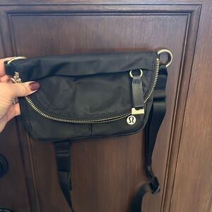 Lululemon micro festival crossbody bag